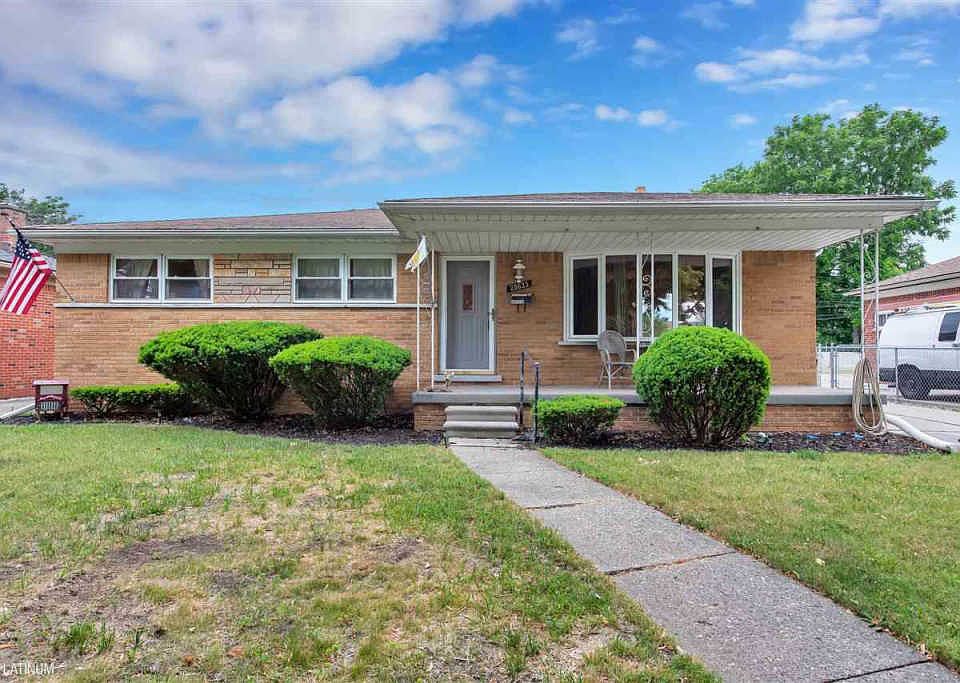 1st image of 28633 Campbell Dr