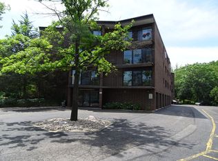 5146 Belden Ave APT C1, Downers Grove, IL 60515