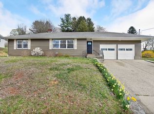 16 Lingert Ave, Clinton Town, NJ 08809