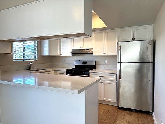 3rd image of 367 Roosevelt St Unit 4