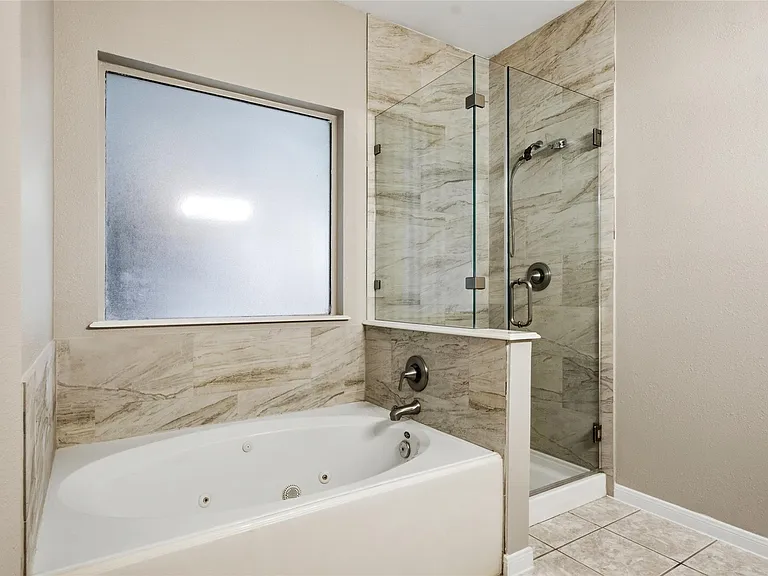 3711 Slocom Dr — Photo 25