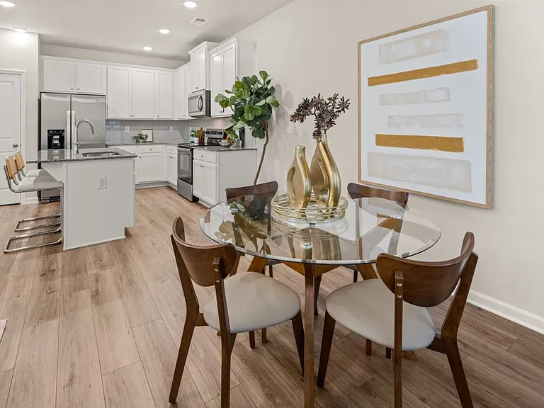 4270 Notting Hill Dr SW — Photo 23