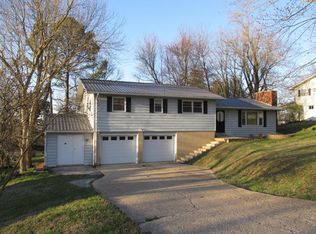 400 W Maple St, Mansfield, MO 65704