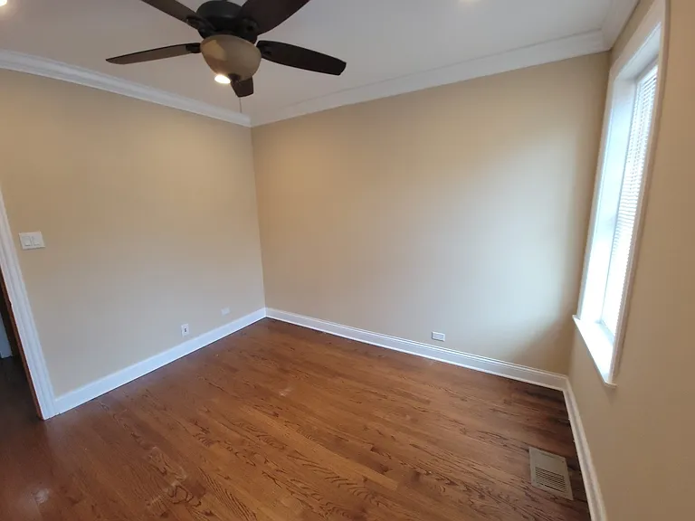 2151 W Granville Ave #1 — Photo 8