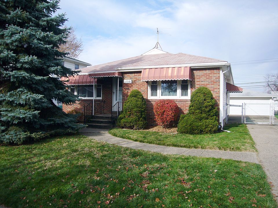 1st image of 310 Cleveland Dr