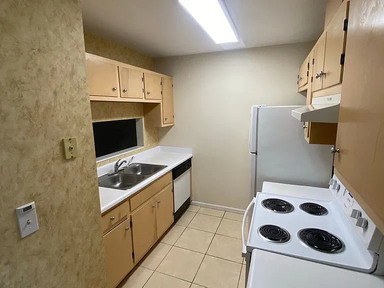 3875 Gaffney Loop — Photo 6