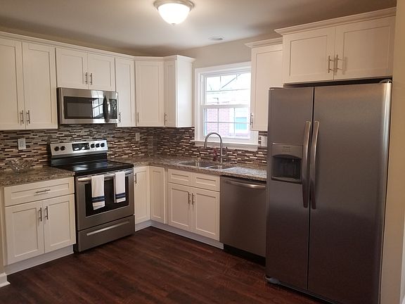 2nd image of 508 E Lee St