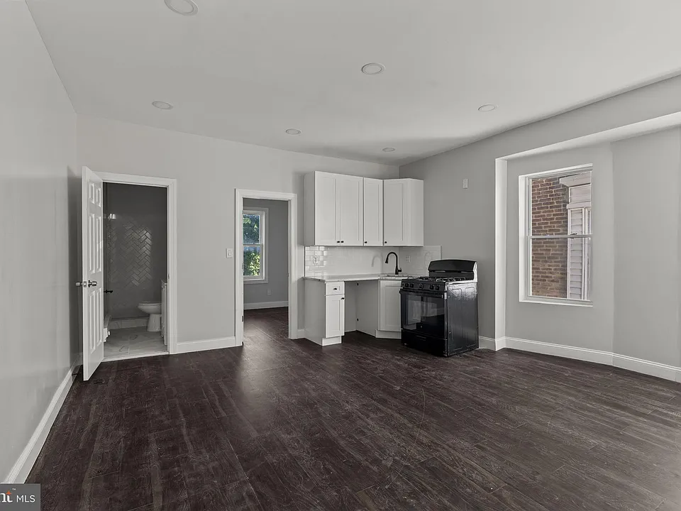 5237 Chester Ave #3