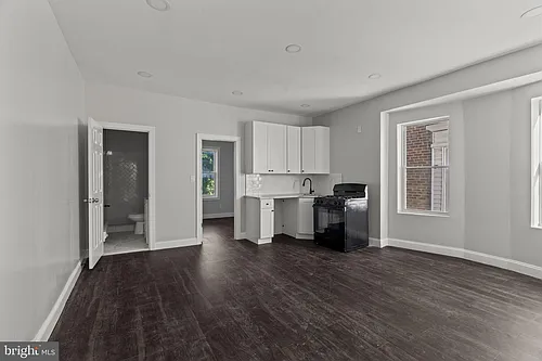 5237 Chester Ave #2 Photo 1