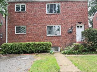 818 22nd St S, Arlington, VA 22202