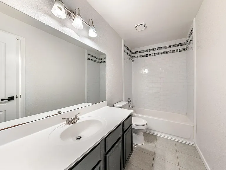 Upstairs Bathroom#1