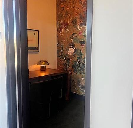 4th image of 300 N Elizabeth St #505