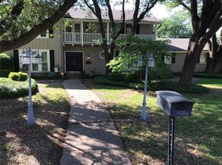 32 Bounty Rd W, Benbrook, TX 76132