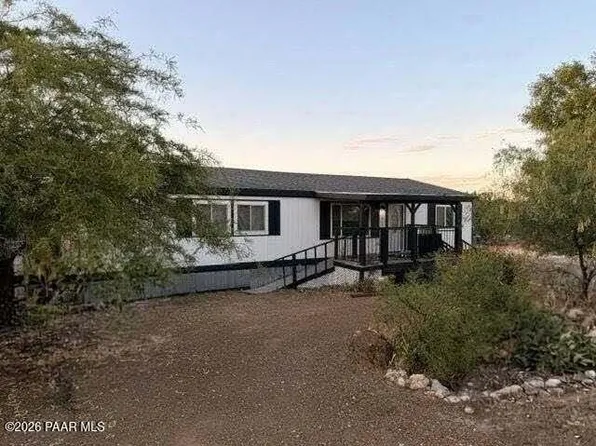 20948 E Larry Ln, Mayer, AZ 86333