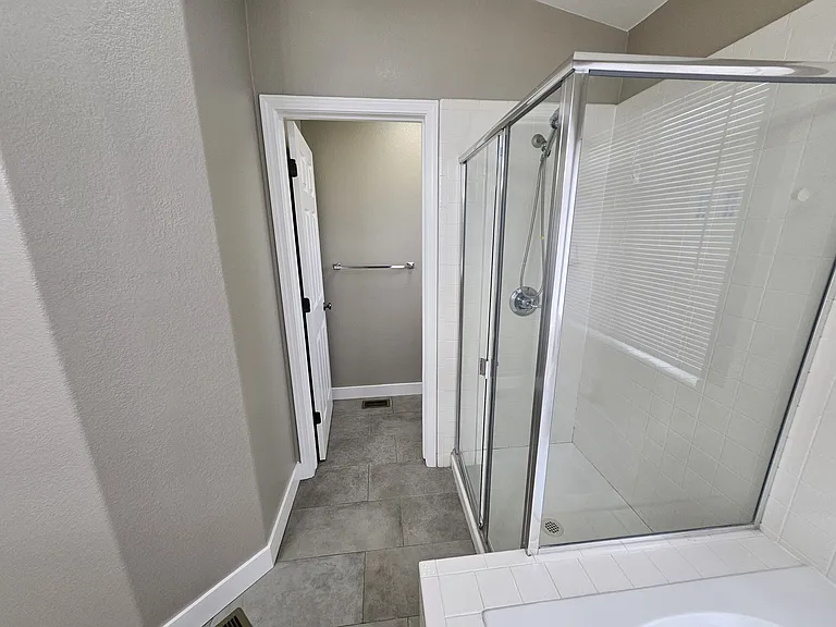 1836 Winding River Ct — Photo 39