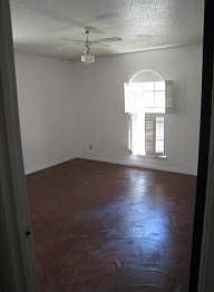 4th image of 1809A Woodland Ave