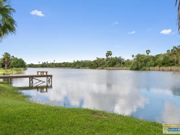 39785 Palm Dr, Bayview, TX 78566