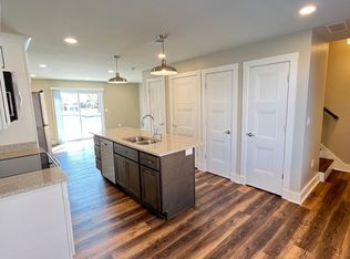 82 Saint James Ct, Frankfort, KY 40601