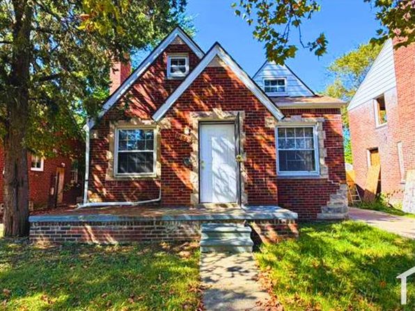 10897 Lakepointe St
