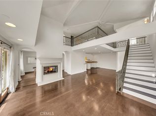 611 9th St #1, Hermosa Beach, CA 90254
