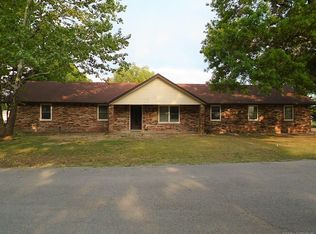 8995 E Maple Dr, Claremore, OK 74019