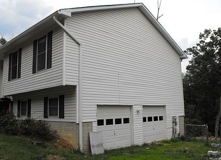 2nd image of 243 Gary Ln