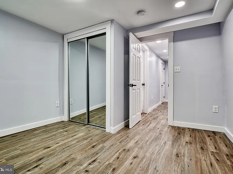 1125 Washington Blvd — Photo 37