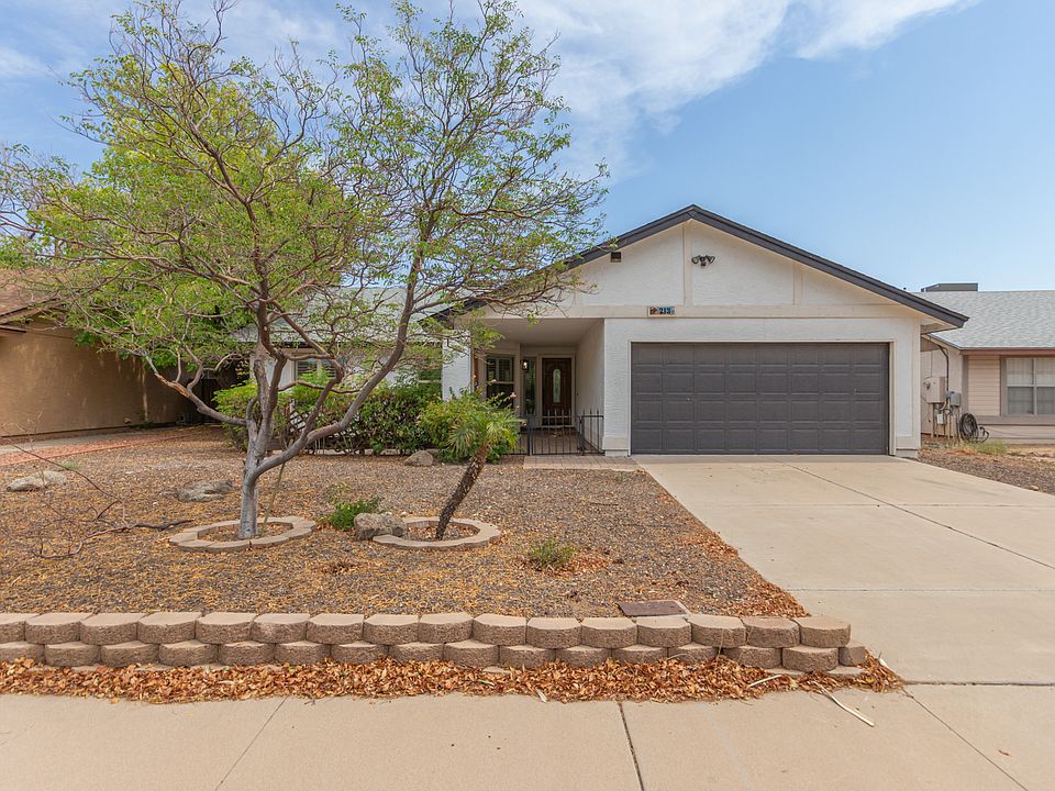 1st image of 213 W Sequoia Dr