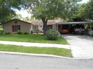 8702 Adams Hill Dr, San Antonio, TX 78227
