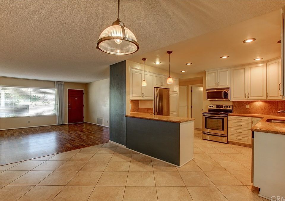 1st image of 1398 Amberwood Dr