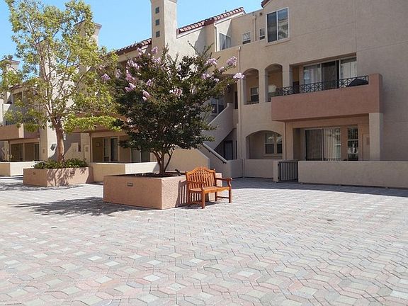 3rd image of 1951 Ofarrell St APT 311