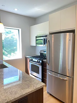 Rented by Chana Ofek, LREB | media 36