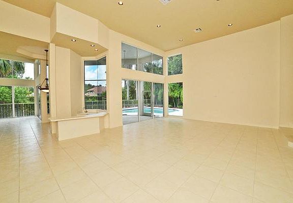 Home For Sale In Seasons