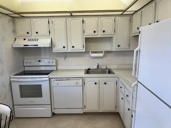 7805 W Atlantic Boulevard #202, Margate, FL 33063