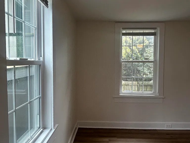 350 Pine St — Photo 6