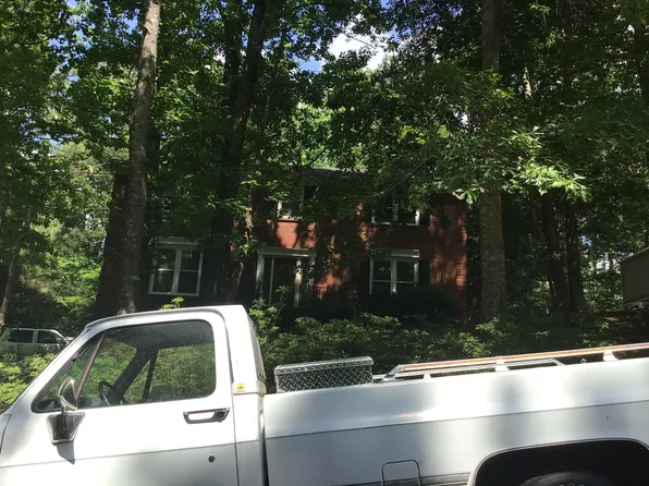 2028 Shagbark Rd, Birmingham, AL 35244