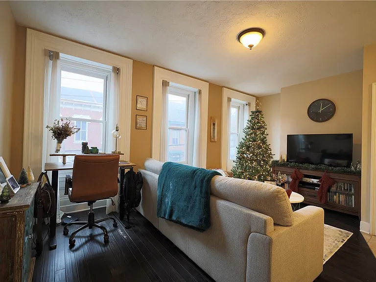 515 Lockhart St #3 — Photo 9