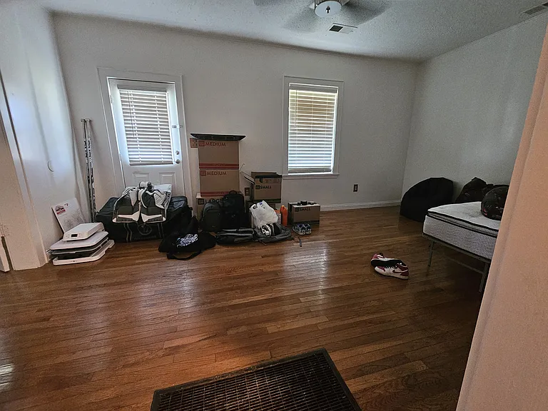 210 S Rankin Rd — Photo 7