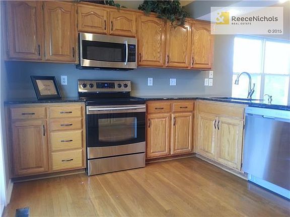 New Stainless Steel Appliances, New Granite Countertops, New Deep Sink, & New Faucet