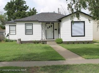 1306 S Amherst St, Perryton, TX 79070