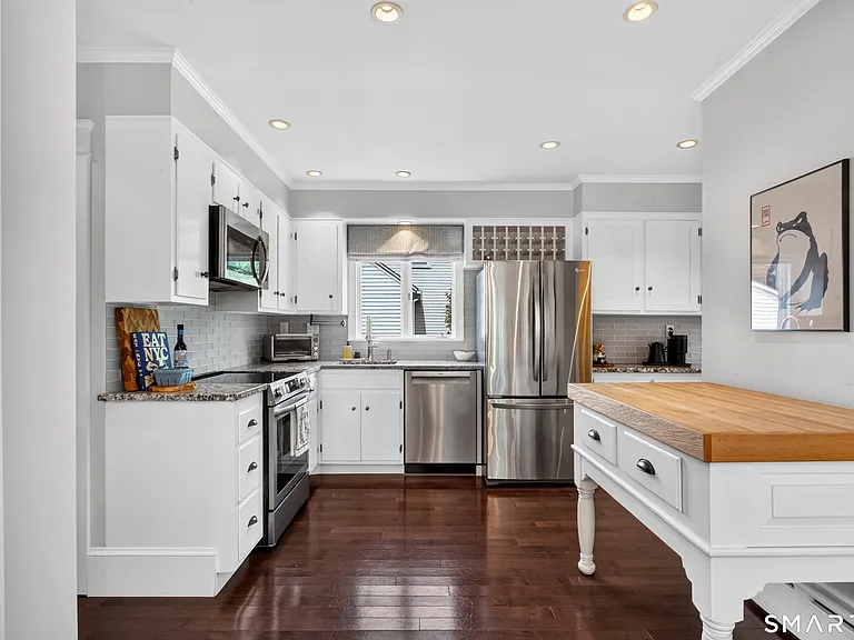 42 Treadwell Ave — Photo 8