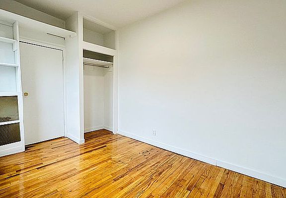 5th image of 631 E 11th St APT 16