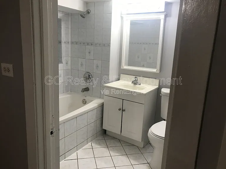 3841 N Sawyer Ave #G — Photo 5