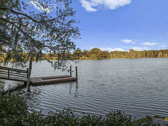 2nd image of 126 Paddle Boat Way