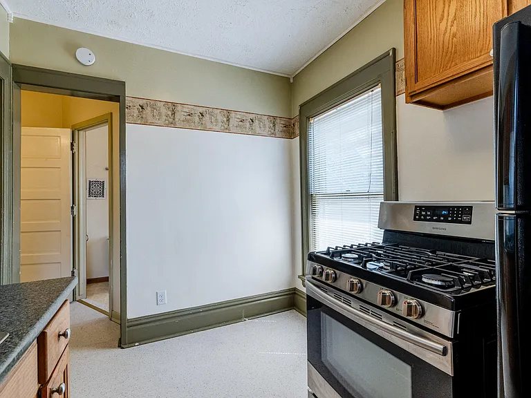 1745 E St #2 — Photo 9