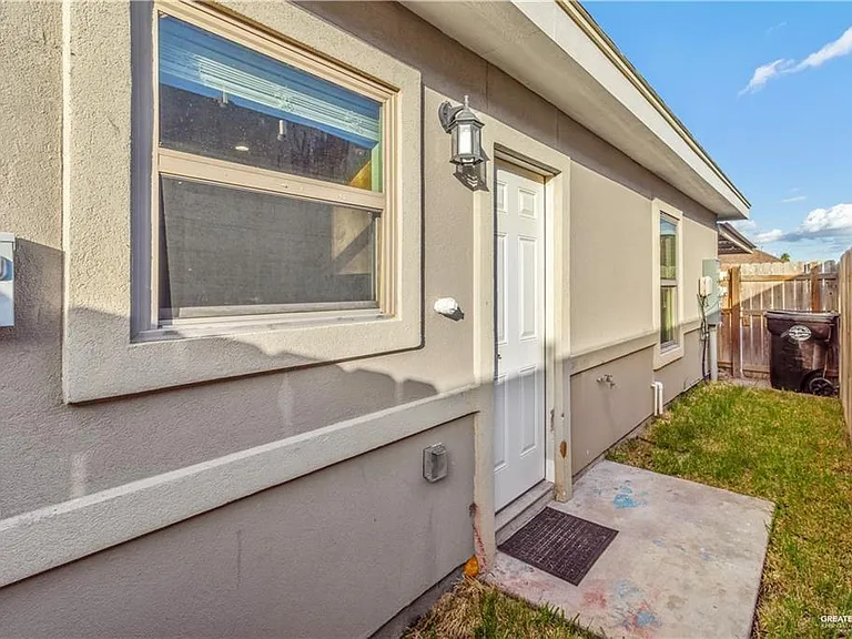1800 Jackson St #1 — Photo 14