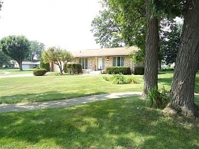 1st image of 2704 W 65th Pl