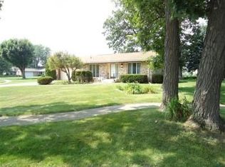 2704 W 65th Pl, Merrillville, IN 46410