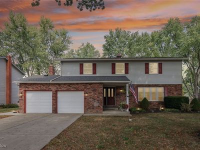 29600 Westminster Dr, North Olmsted, OH, 44070