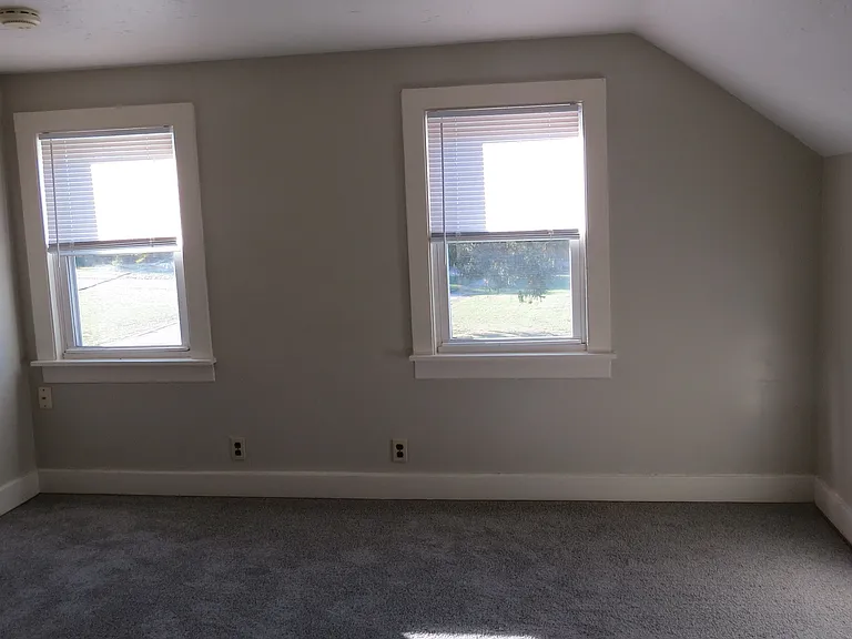 293 Tenney Ave — Photo 30